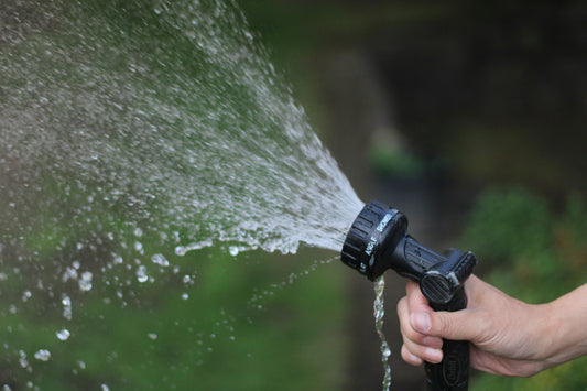 Dichtungen, Schläuche und Kunststoffe: Wie Materialien die Trinkwasserqualität beeinflussen können