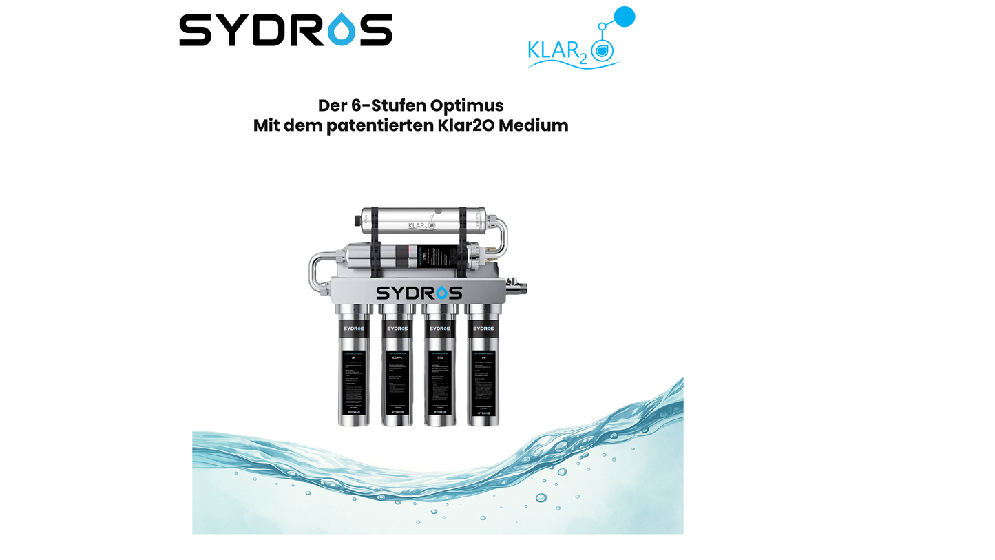 SYDROS Optimus 6-Stufen-Wasserfiltersystem mit mehrstufiger Filtration zur Reduktion von Schadstoffen im Trinkwasser, freigestellt auf hellem Hintergrund